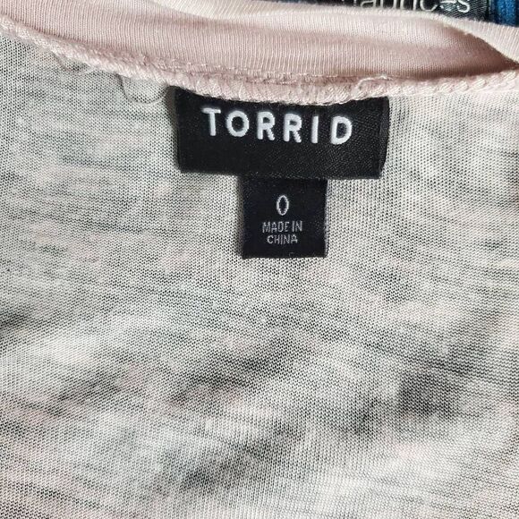 Torrid Size 0 Gray Graphic Tee “Own Kind of Beautiful” Lace-Up Neck Varsity - Picture 5 of 7